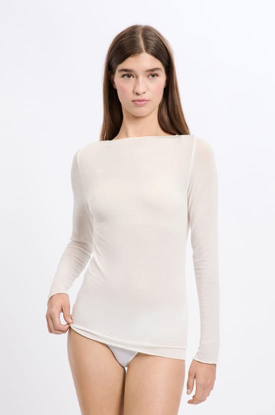 Long-sleeved boat neck T-shirt with cashmere in thermal knit;${refinementColor}