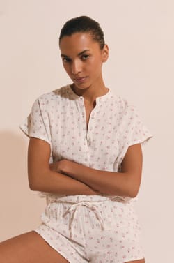 Chemise de pyjama &agrave; motifs fleuris en coton;${refinementColor}