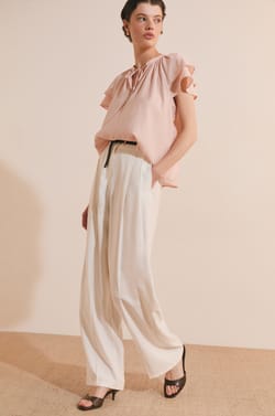 Pantalon large &agrave; pinces;${refinementColor}
