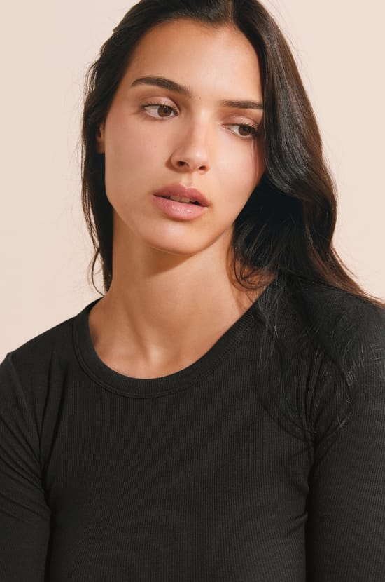 T-shirt de pyjama col rond avec coton c&ocirc;tel&eacute;;${refinementColor}