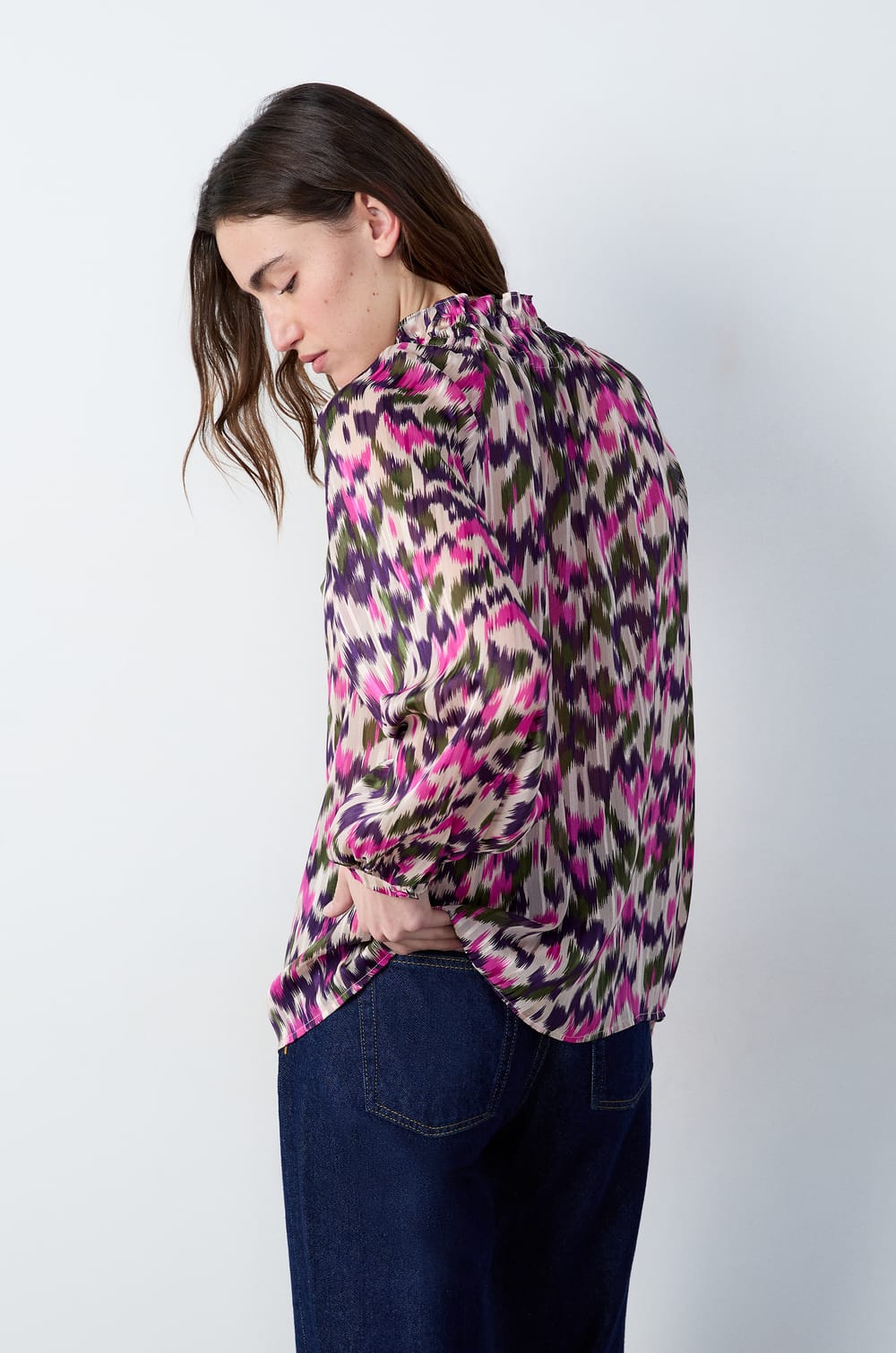 Patterned fluid shirt;${refinementColor}