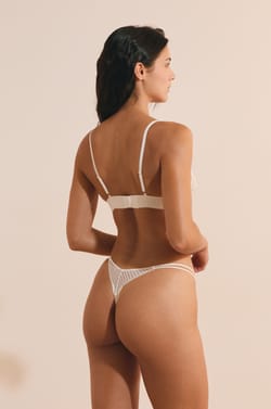Soutien-gorge triangle en dentelle;${refinementColor}