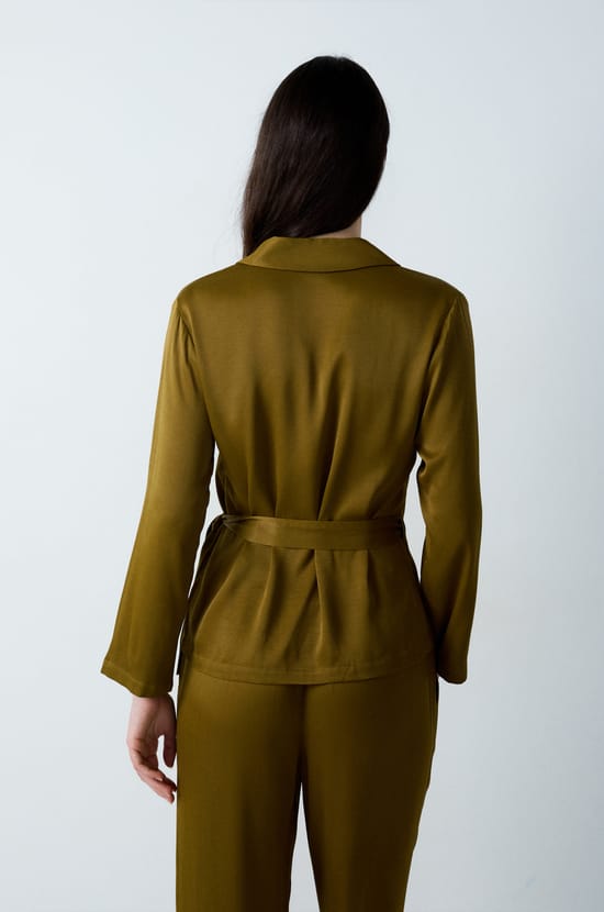 Chemise de pyjama à nœud lisse;${refinementColor}