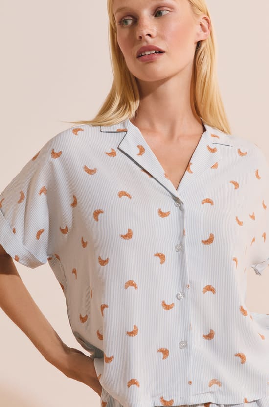 Chemise de pyjama &agrave; motifs croissants;${refinementColor}