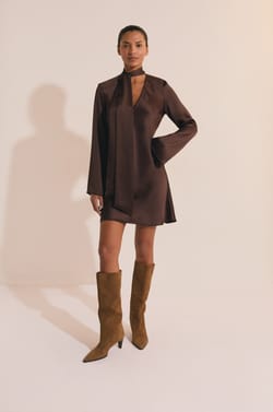 Robe courte satin&eacute;e;${refinementColor}