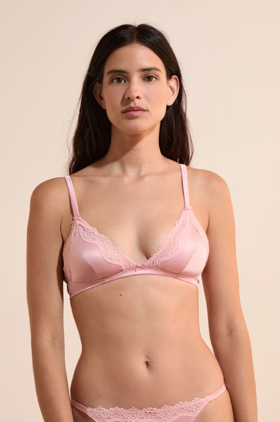 Soutien-gorge triangle satin&eacute;;${refinementColor}