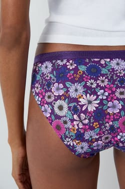 Heavy Flow - Period Brief;${refinementColor}