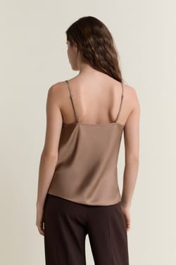 Caraco satin&eacute;;${refinementColor}