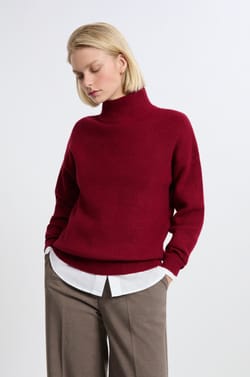 Jersey de cuello alto;${refinementColor}