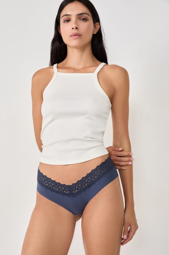 Hipster v-shape en microfibre et dentelle;${refinementColor}