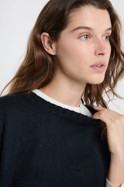 Oversized Long-Sleeved Sweater;${refinementColor}