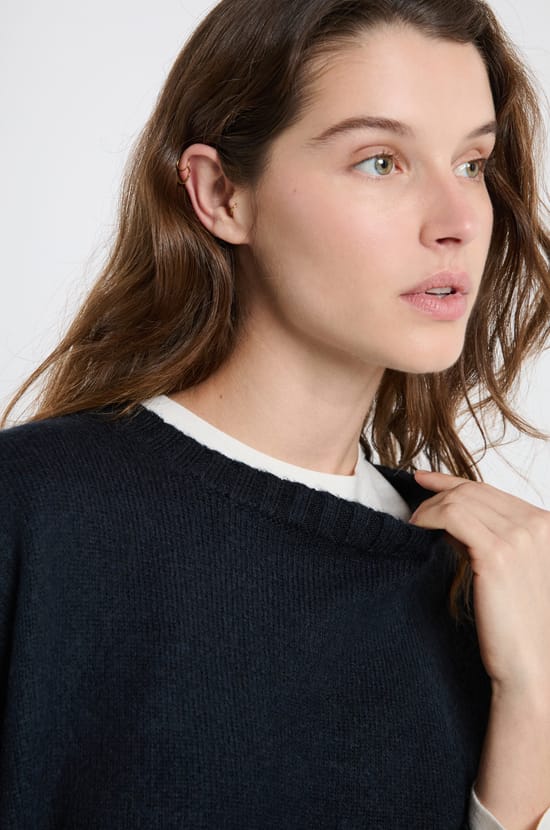 Oversized Long-Sleeved Sweater;${refinementColor}