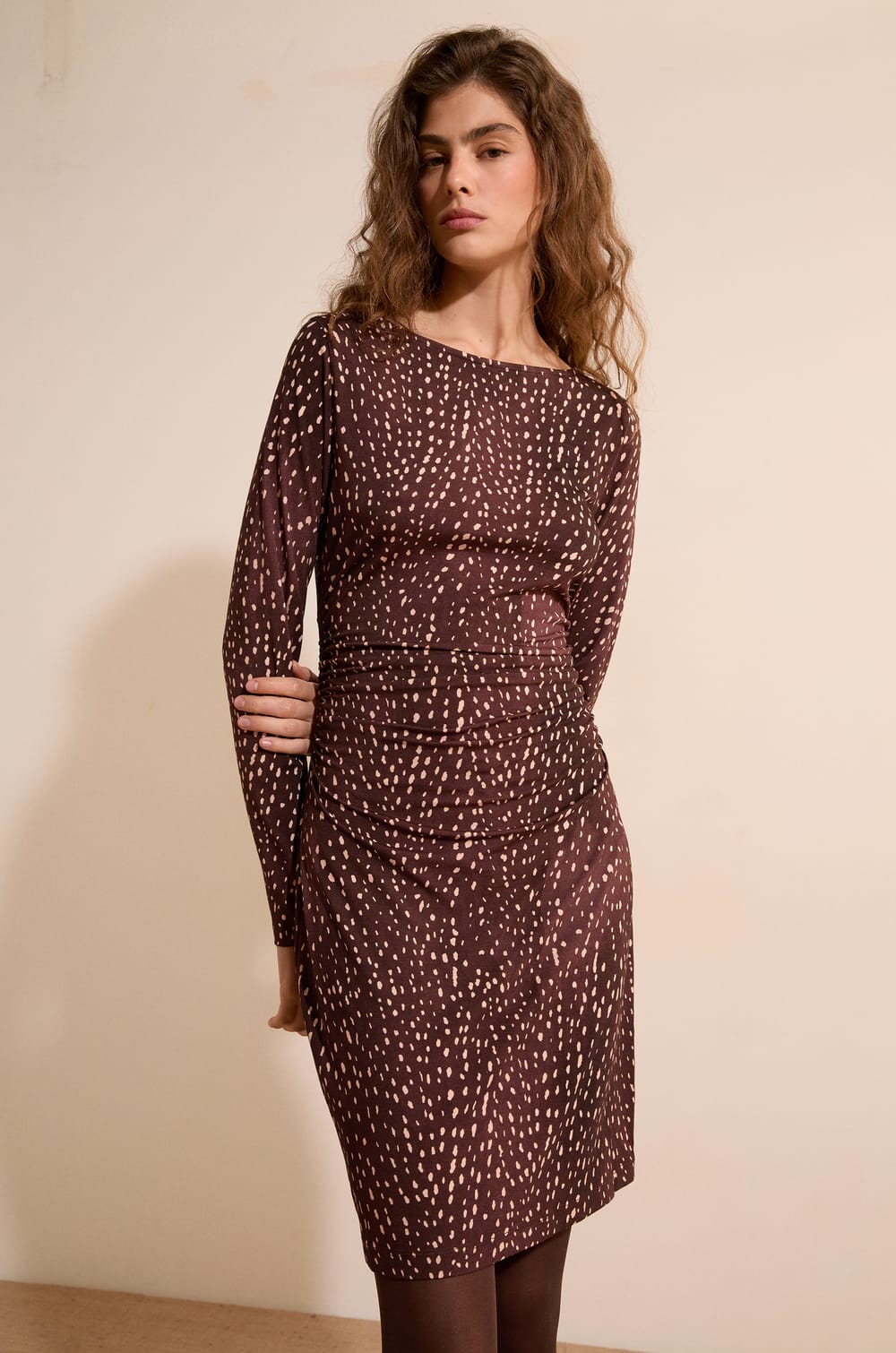 Robe courte &agrave; motifs;${refinementColor}