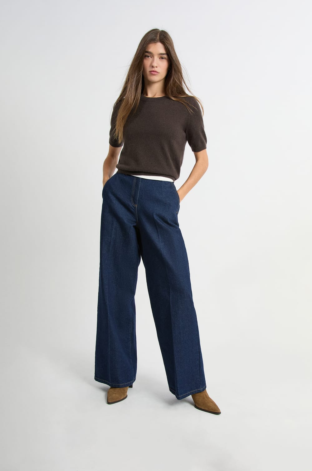 Short-sleeved cashmere sweater;${refinementColor}