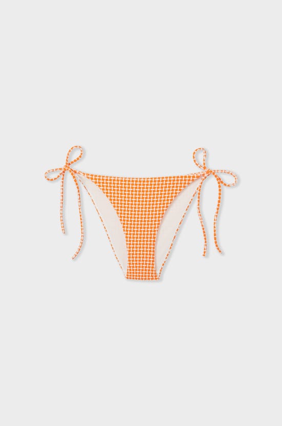 Printed bikini bottom string brief;${refinementColor}
