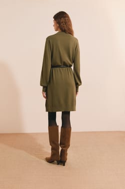Robe courte manches longues;${refinementColor}