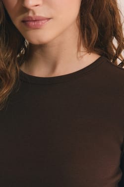 T-shirt manches courtes avec coton modal;${refinementColor}