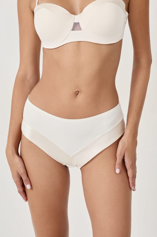 Microfiber Shorty;${refinementColor}