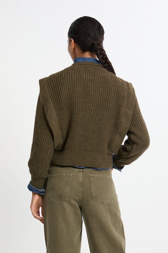 Pull à épaulettes avec laine;${refinementColor}