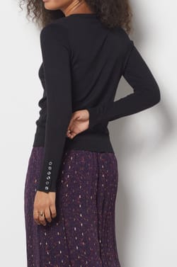 Pull col V;${refinementColor}