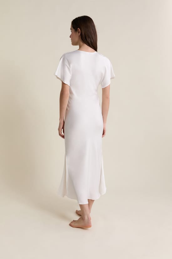 Nuisette longue satin&eacute;e;${refinementColor}