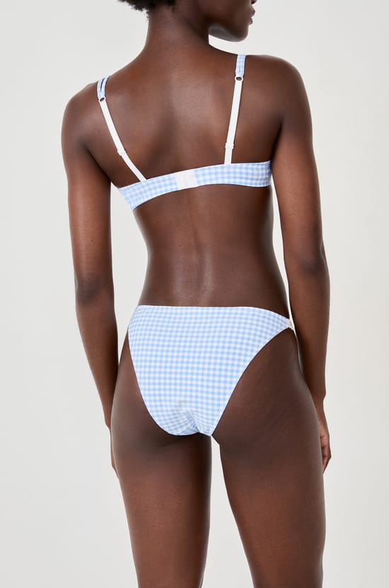 Brief with embroidery;${refinementColor}