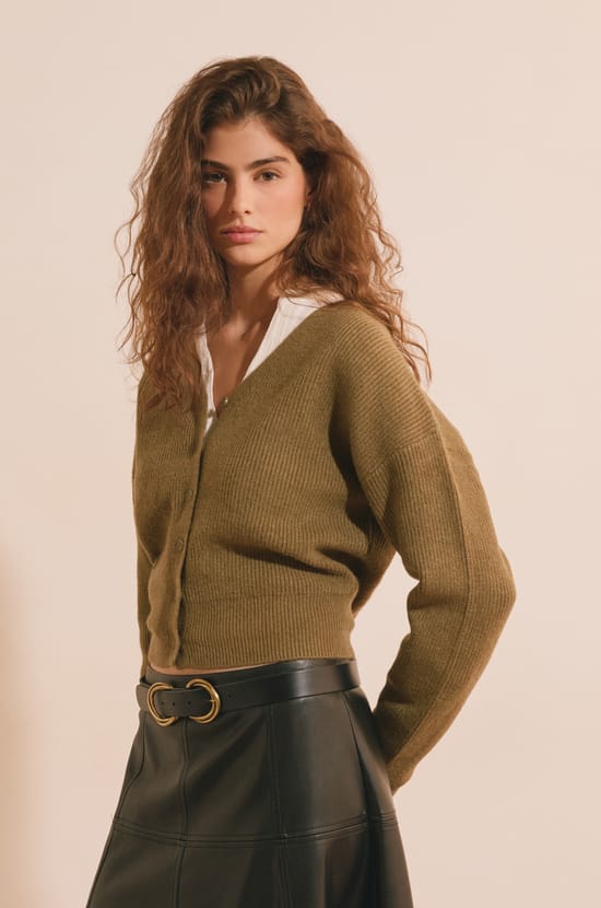 Cardigan col V;${refinementColor}