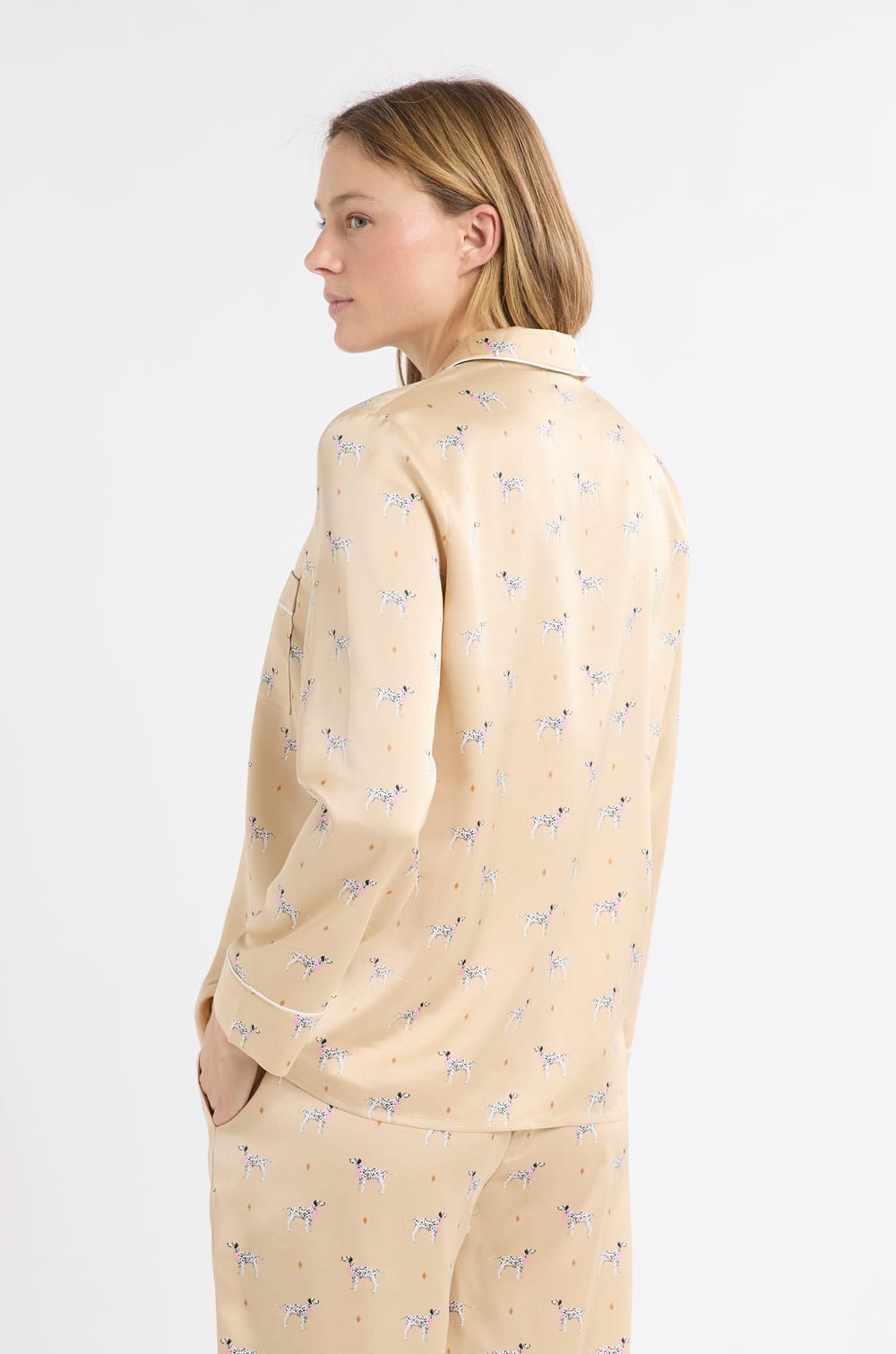 Chemise de pyjama en satin à motifs chiens;${refinementColor}