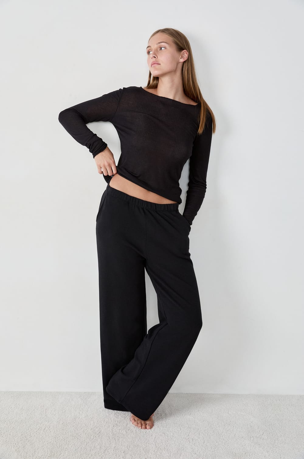 Weite Pyjama-Hose;${refinementColor}