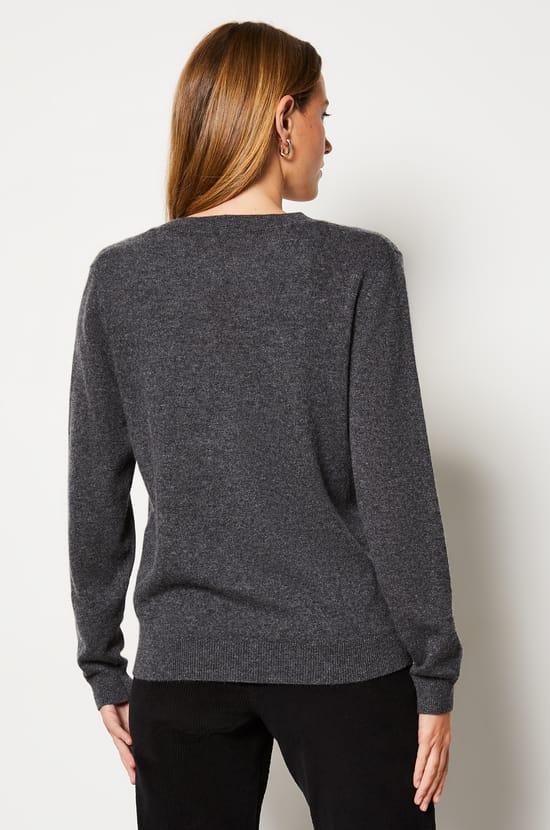 Pull en 100% cachemire col V;${refinementColor}