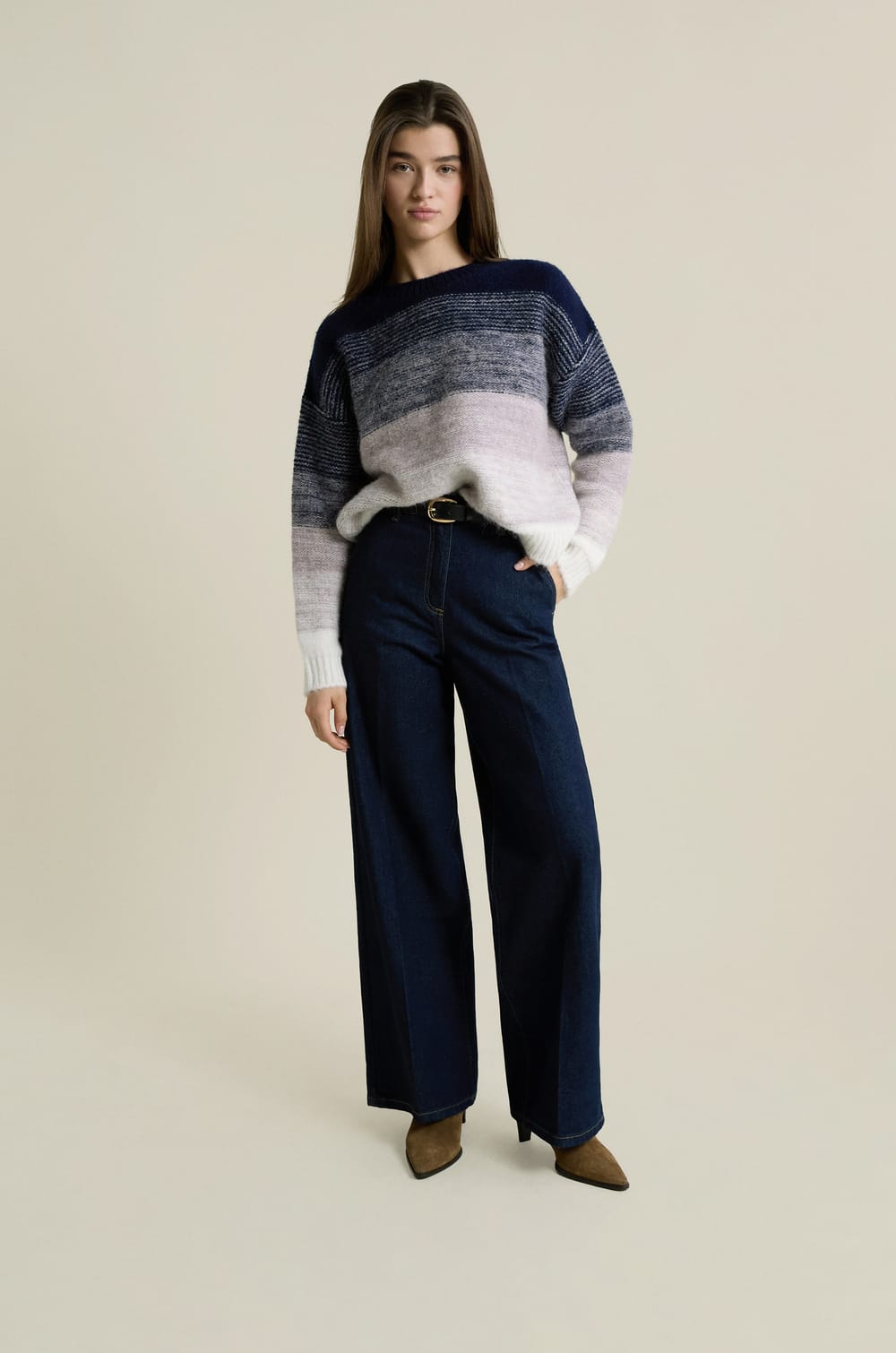 Long-sleeved Sweater;${refinementColor}