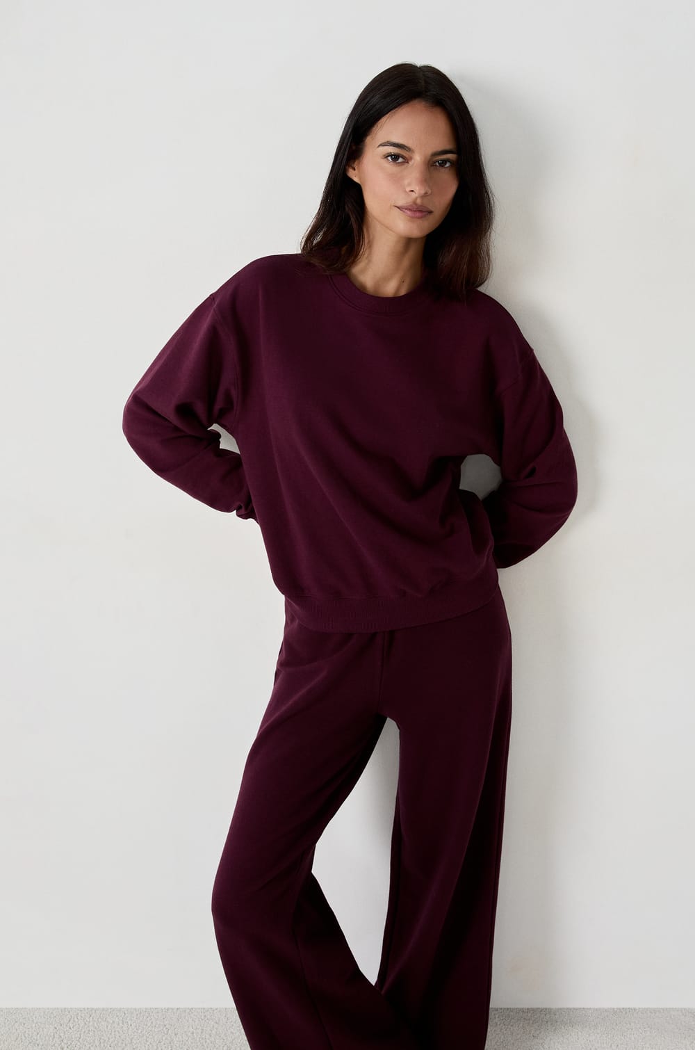 Sweatshirt col rond en coton;${refinementColor}