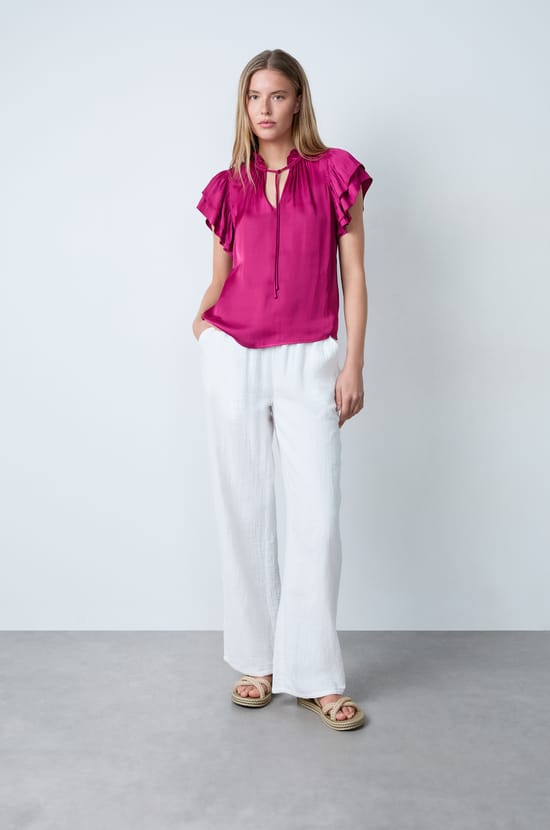 Blouse manches courtes satinée;${refinementColor}