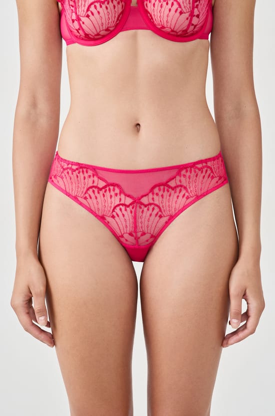 Hipster in Floral Embroidery;${refinementColor}