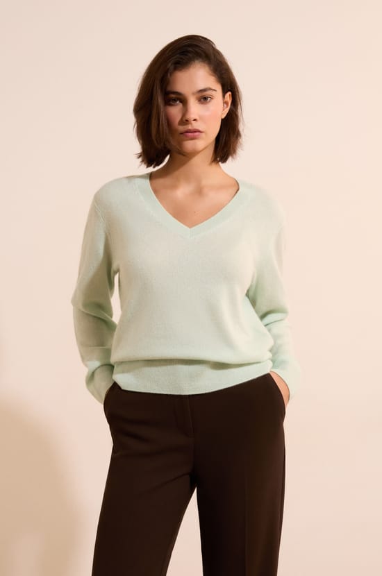 Pull manches longues col V en cachemire;${refinementColor}