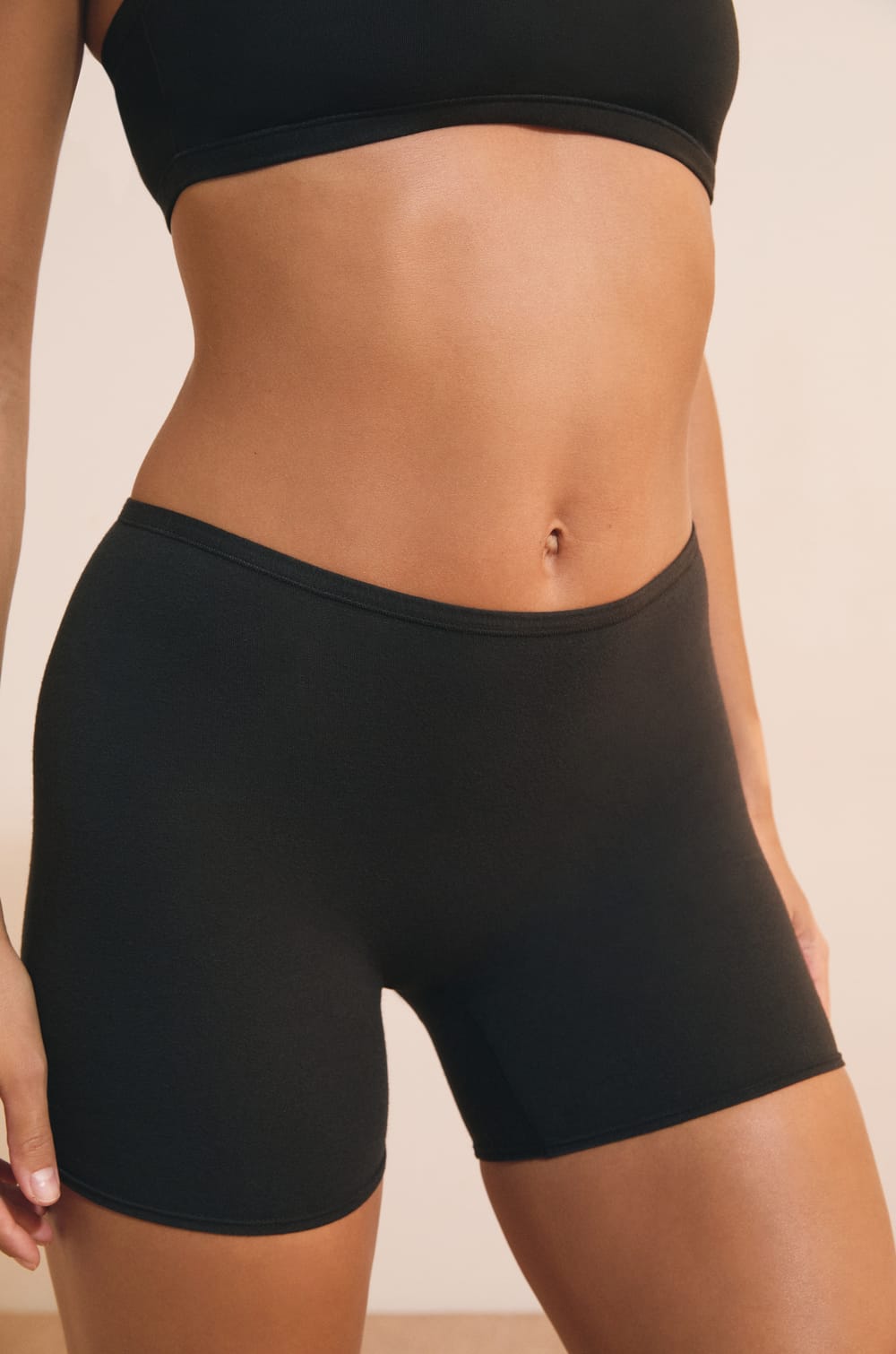 Organic cotton stretch cycling shorts;${refinementColor}
