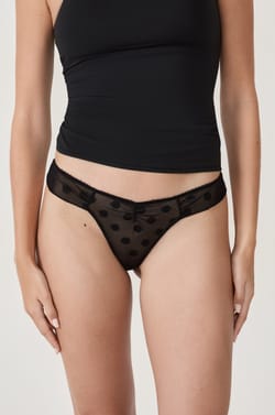 Tanga aus Tüll;${refinementColor}