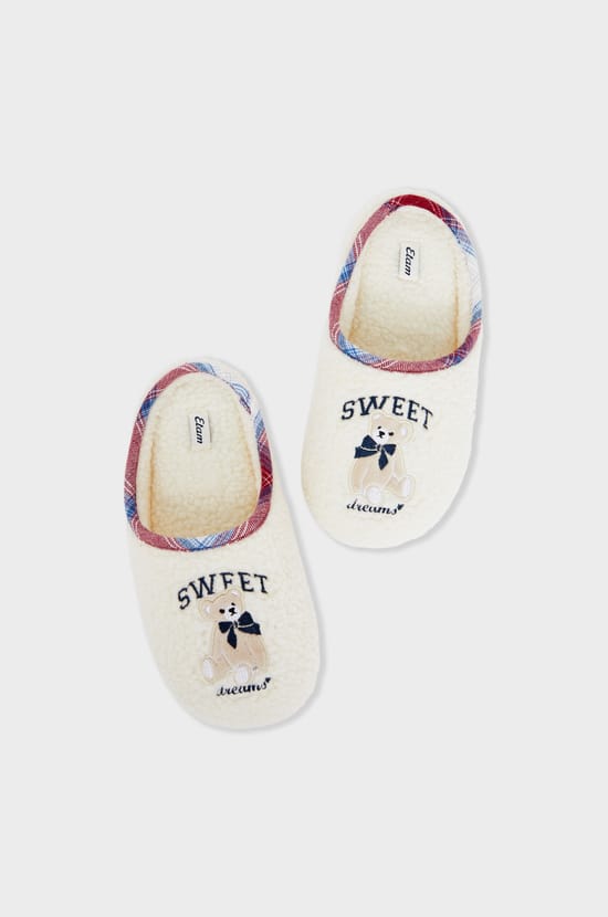 Chaussons en fausse fourrure à motifs;${refinementColor}