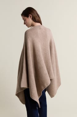 Poncho trui effen;${refinementColor}