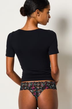 Tanga de encaje estampado;${refinementColor}