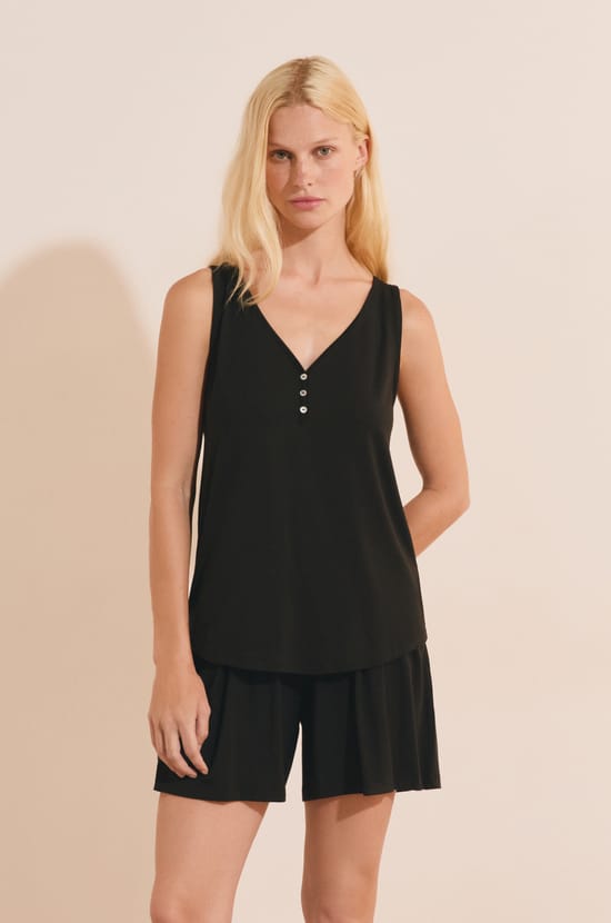 Top de pijama con cuello en V de modal;${refinementColor}