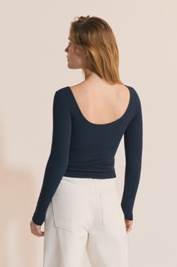 Tričko s dlouh&yacute;mi ruk&aacute;vy a tanečn&iacute;m v&yacute;střihem s integrovanou braletkou;${refinementColor}