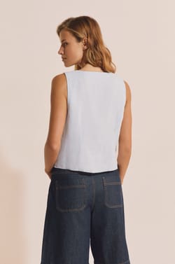 Top crois&eacute; en lin;${refinementColor}