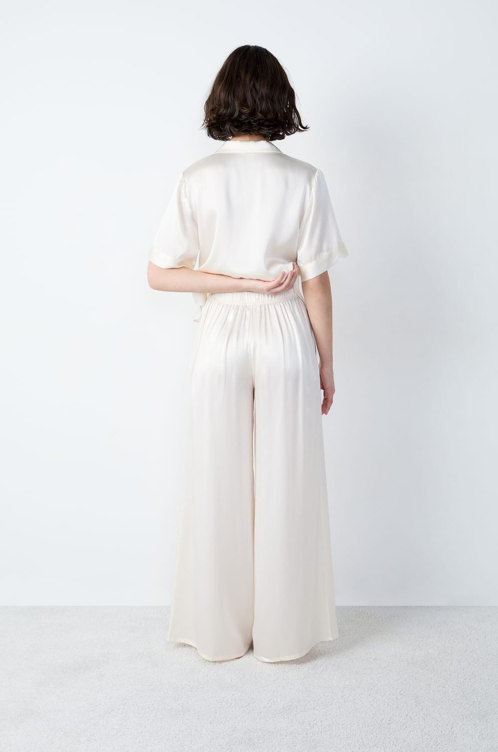 Pantalon de pyjama en soie;${refinementColor}