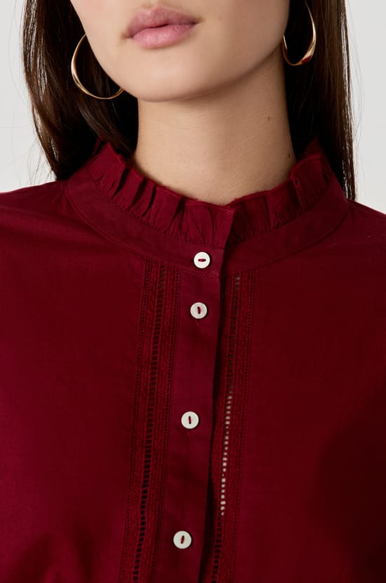 Camisa bordada;${refinementColor}