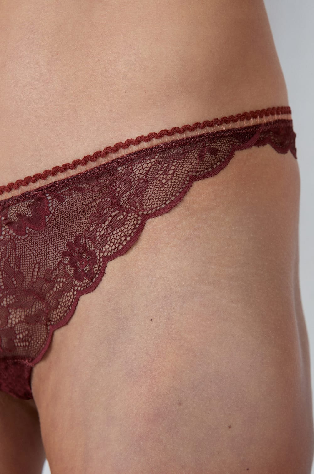 Lace Tanga;${refinementColor}