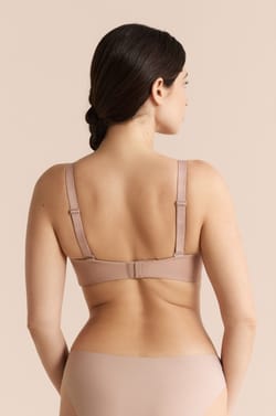 BH mit leichten Schalen ohne B&uuml;gel aus Mikrofaser;${refinementColor}