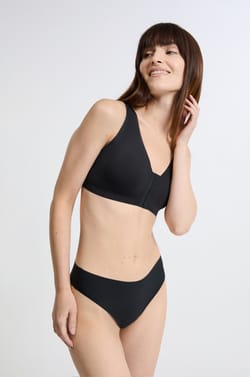 Post-mastectomy wireless bralette with front opening;${refinementColor}