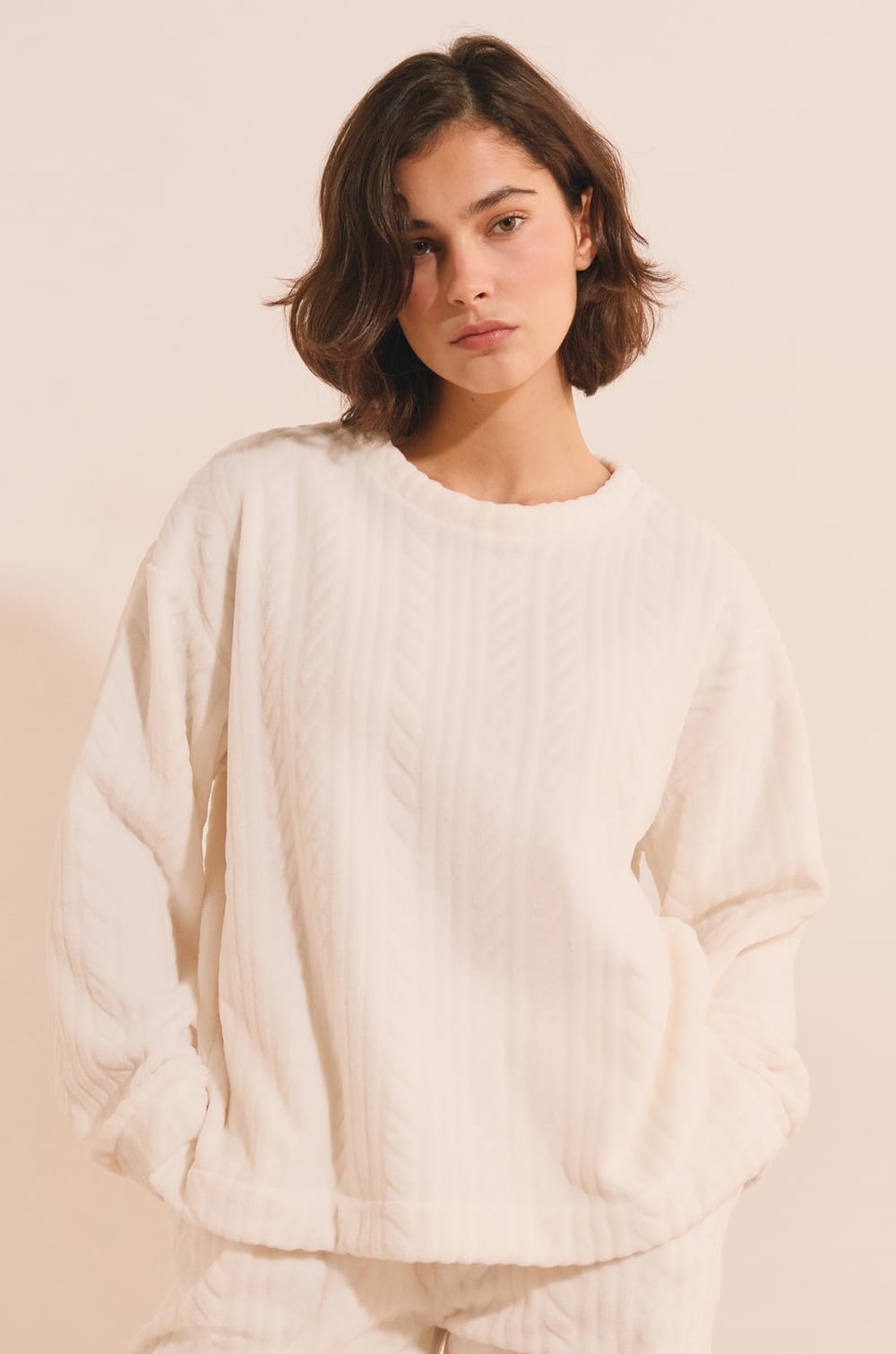 Pull col rond avec motifs;${refinementColor}