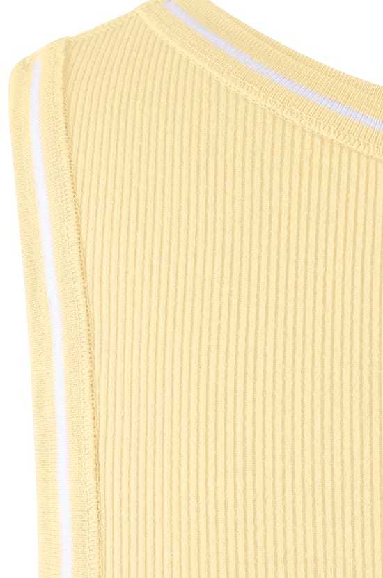 Top en microfibre avec brassi&egrave;re int&eacute;gr&eacute;e;${refinementColor}